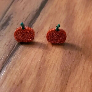 PUMPKIN stud earrings